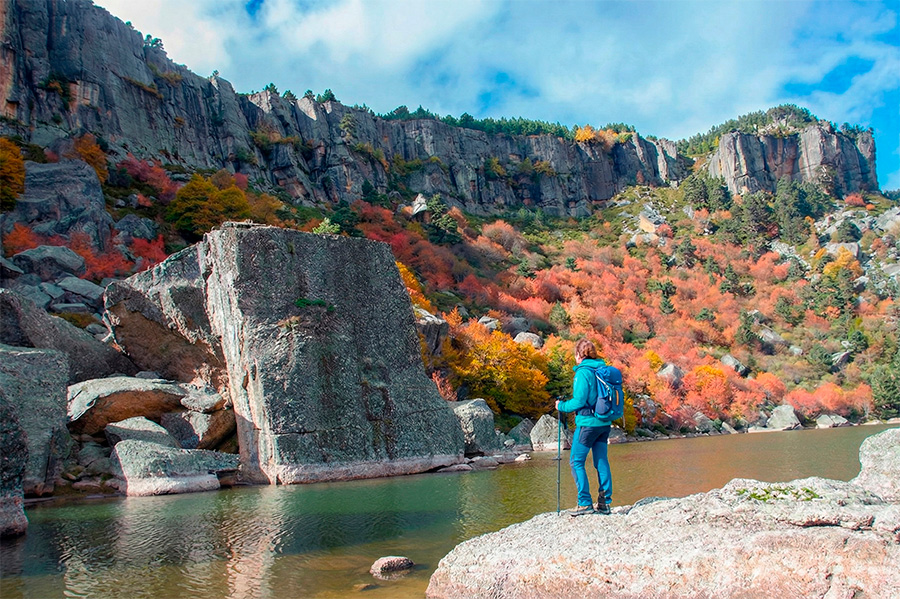 Ruta a la laguna negra de Soria