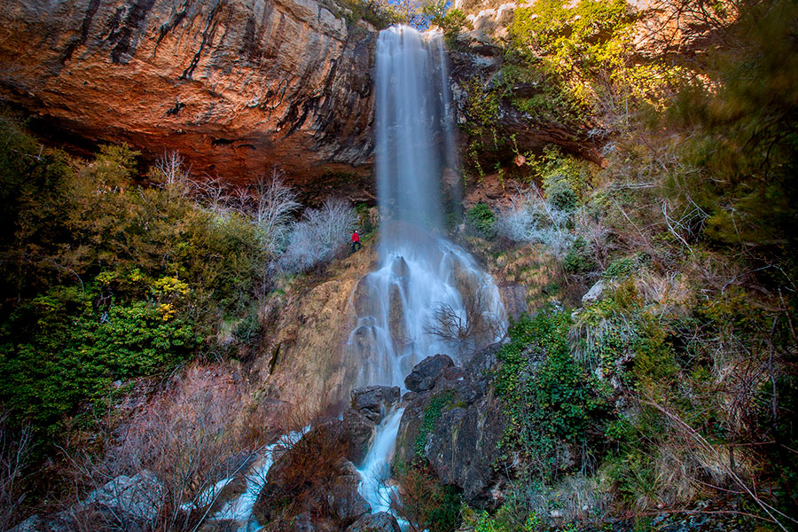 Ruta de senderismo a la cueva de Azanzorea